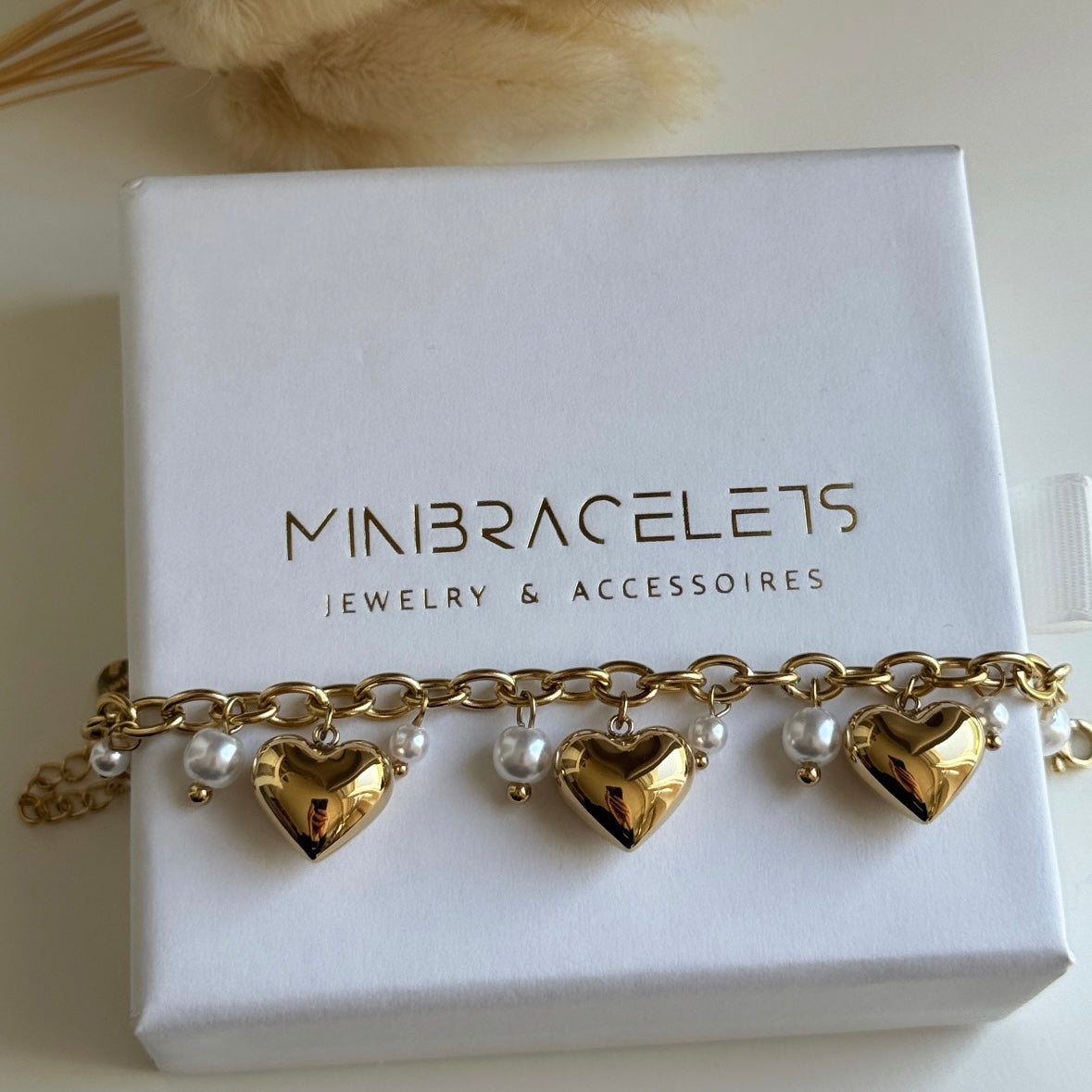 HEART WITH PEARL ARMBAND