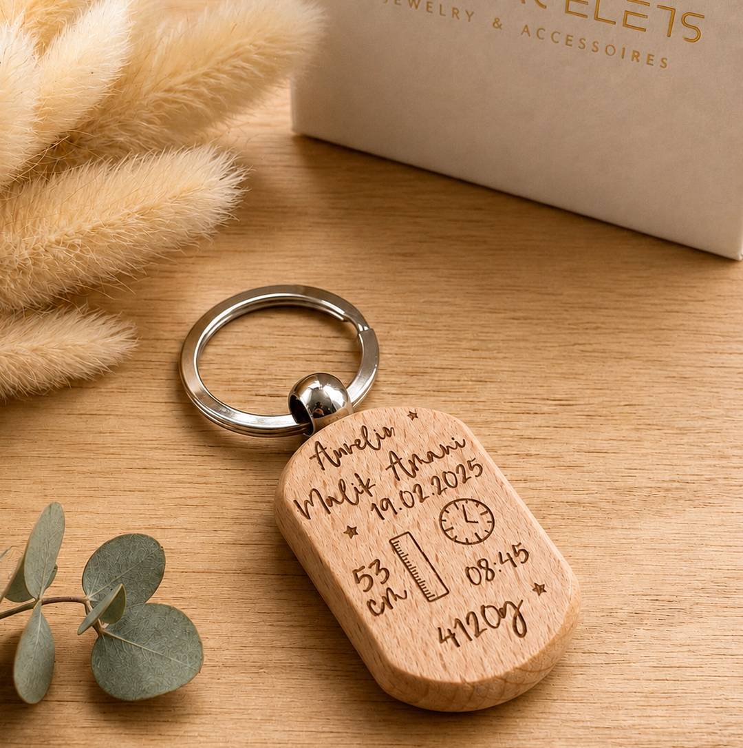 SCHLÜSSELANHÄNGER HOLZ MIT GRAVUR | PERSONALISIERT | GESCHENKIDEE | GEBURTSDATEN | Fuß- und Handabdruck